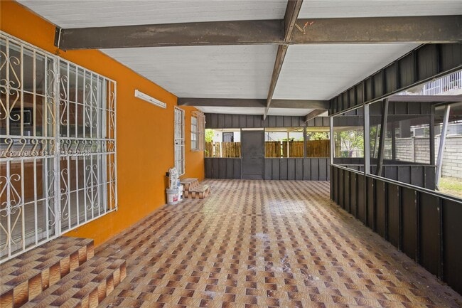 Photo - 3720 NW 20th Ct