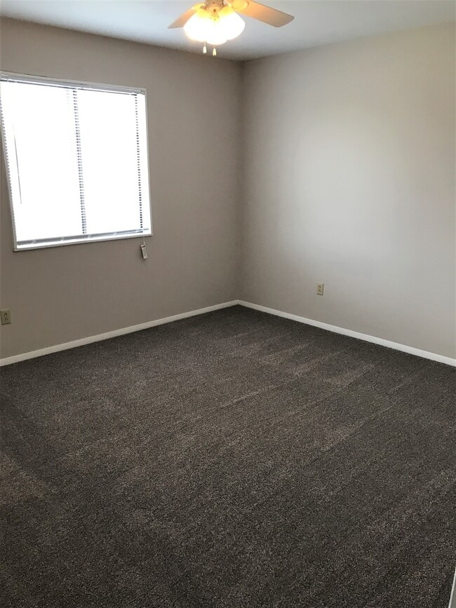 Photo - Bright and Updated Apartment with 2 Balconies!