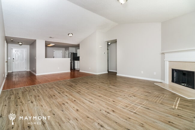 Photo - 7520 Old Chapel