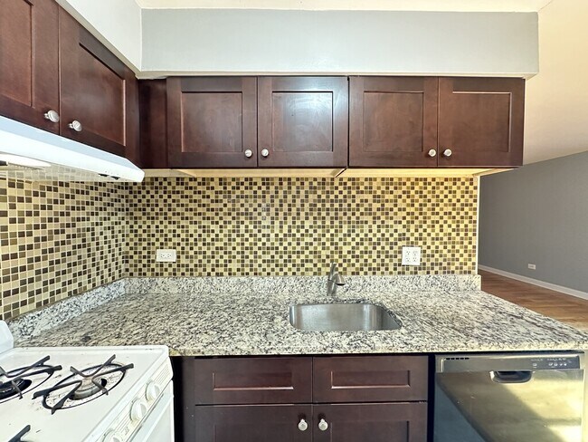 Photo - 5820 N Sheridan Rd Unit 504