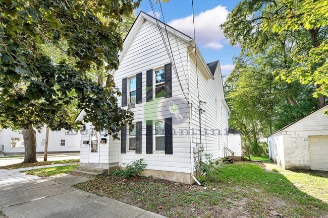 Photo - 934 Hovey St SW Unit 2
