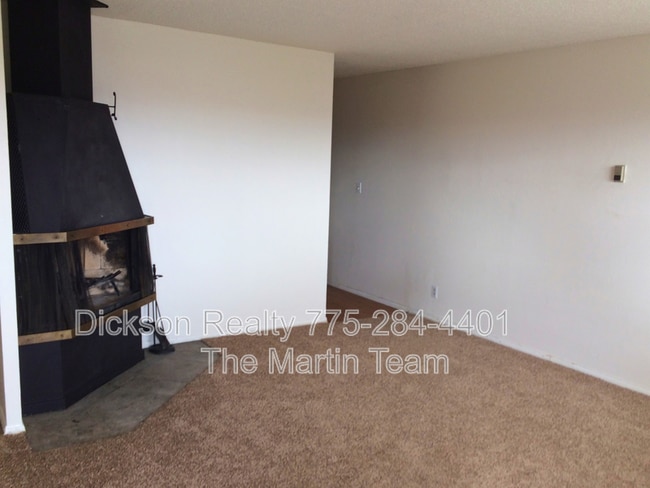 3281 Gypsum Rd