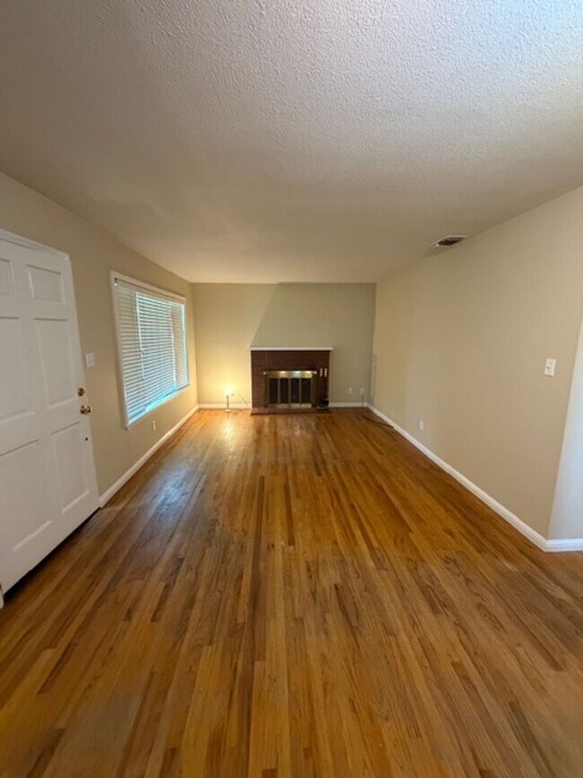 Photo - Charming 3 Bedroom, 2 Bath Home in East Woodland