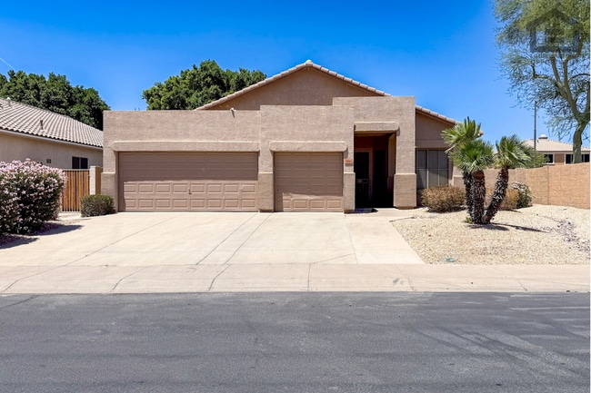 5946 W Sack Dr