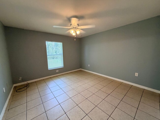 Photo - 2910 56th St W