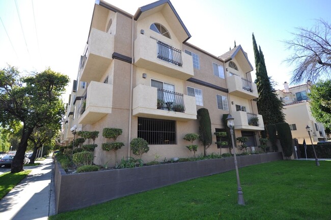 Photo - 11434 Moorpark St Apartamento Unidad 101