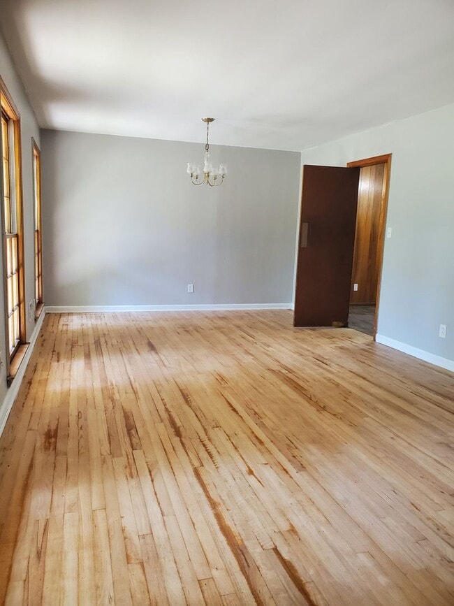 Photo - 218 Brookwood Dr