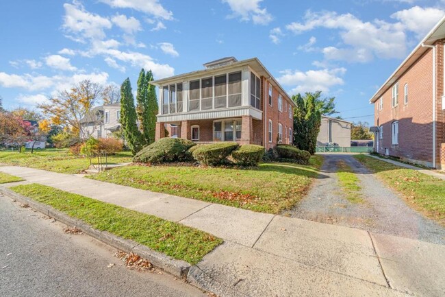 Photo - 150 Riddle Rd