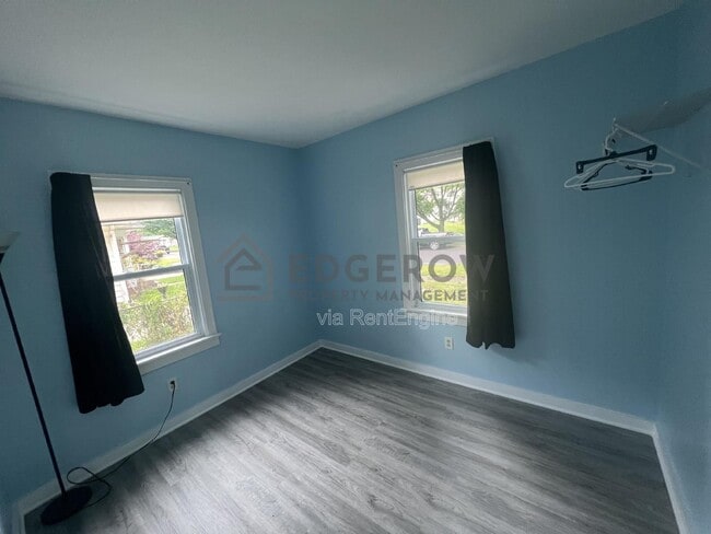 Photo - 2649 McKee Ave SW