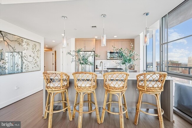 Photo - 930 Rose Ave Unit 1905