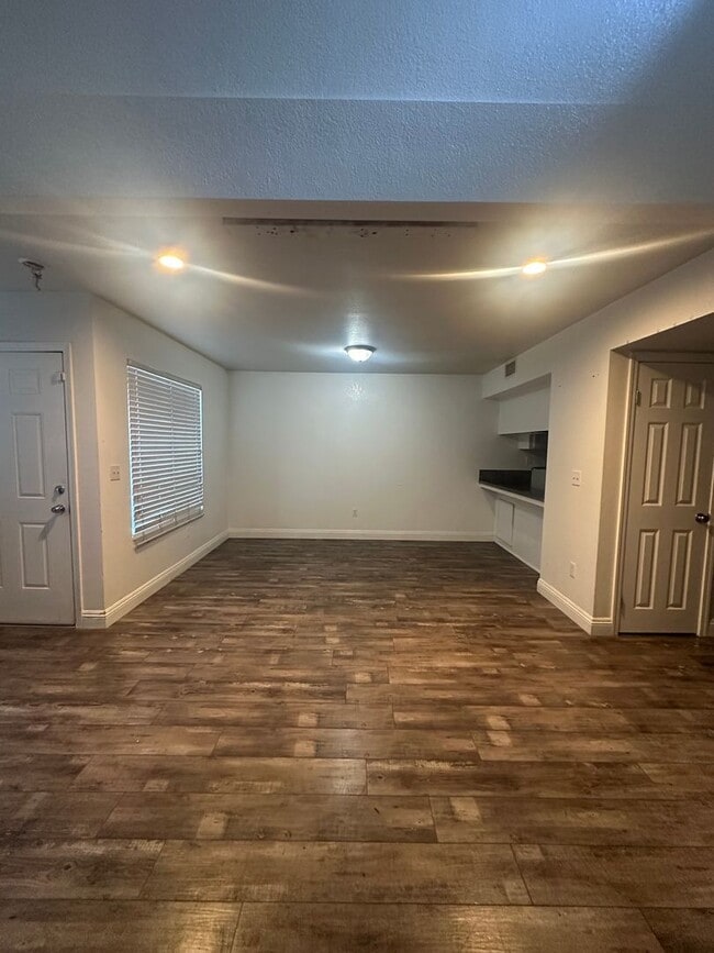 Photo - 3600 Ashe Rd