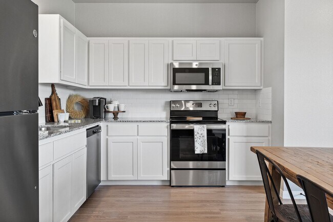 Photo - 739 Meiomi Dr Unidad 739 Meiomi Dr