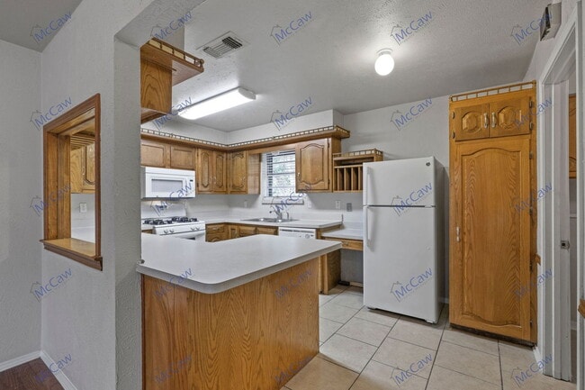 Photo - 213 Gregory Dr