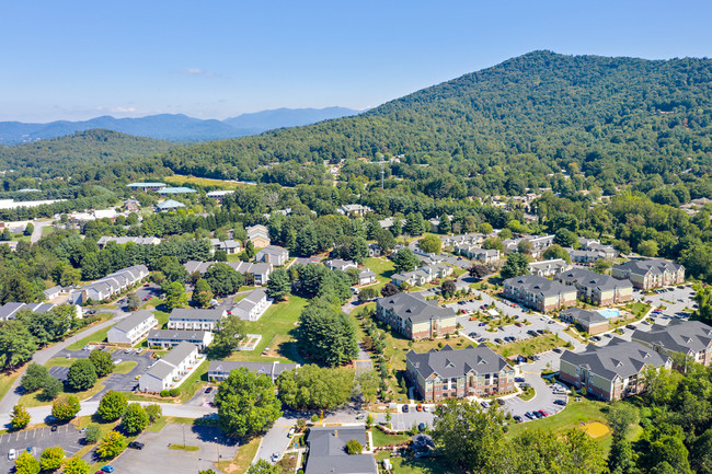 Hawthorne at Southside Aerial View - Hawthorne at Southside Apartments