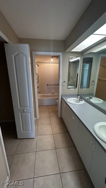 Building Photo - 28 Cosmopolitan Dr Unit 13