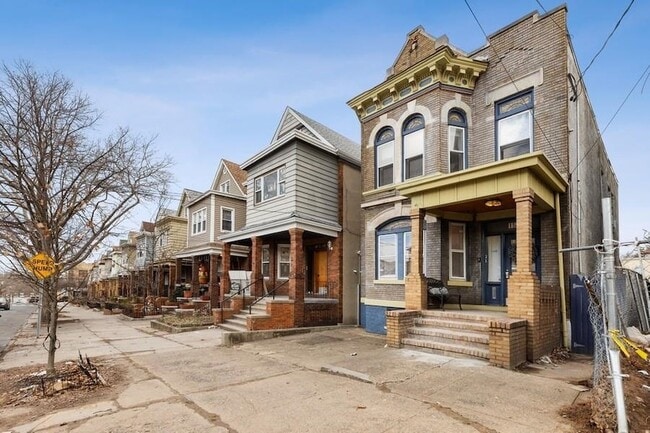 Building Photo - 114 Carlton Ave