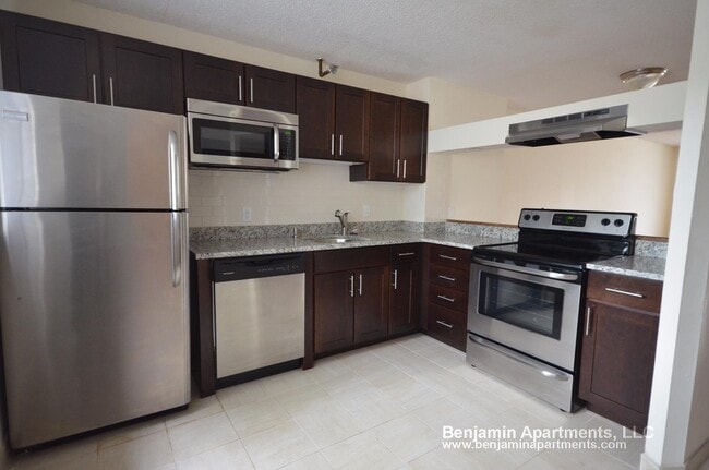 Building Photo - 152 North Beacon St Unit A2 Rental