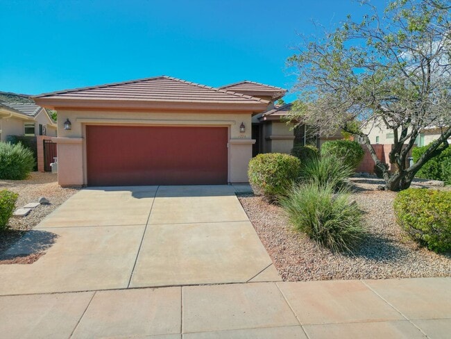 Building Photo - Charming Coral Canyon Home