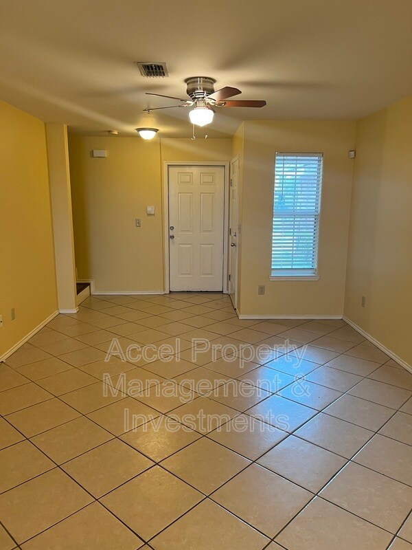 Photo - 407 S 48th Ln Unit 3