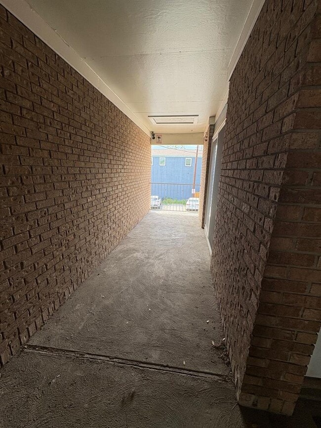 Photo - 400 W 35th St Unidad 203