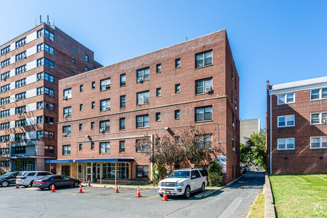 Building Photo - 235 S Harrison St East Orange NJ, 07018 Rental