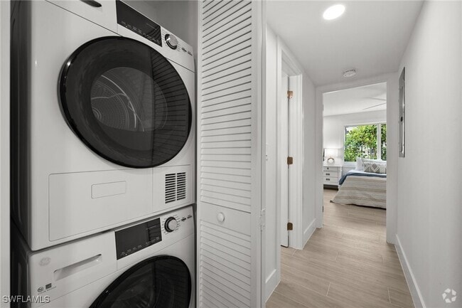 Building Photo - 342 Harbour Dr Unit 342 Rental