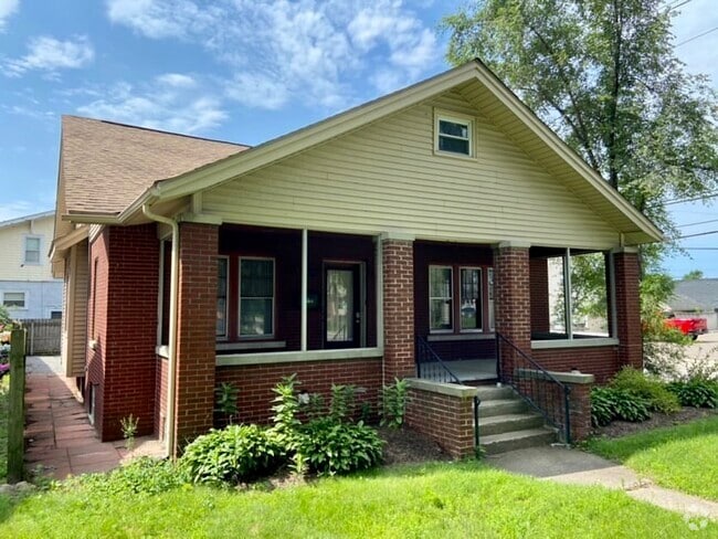 Building Photo - 502 E Lincoln Ave Unit A Rental