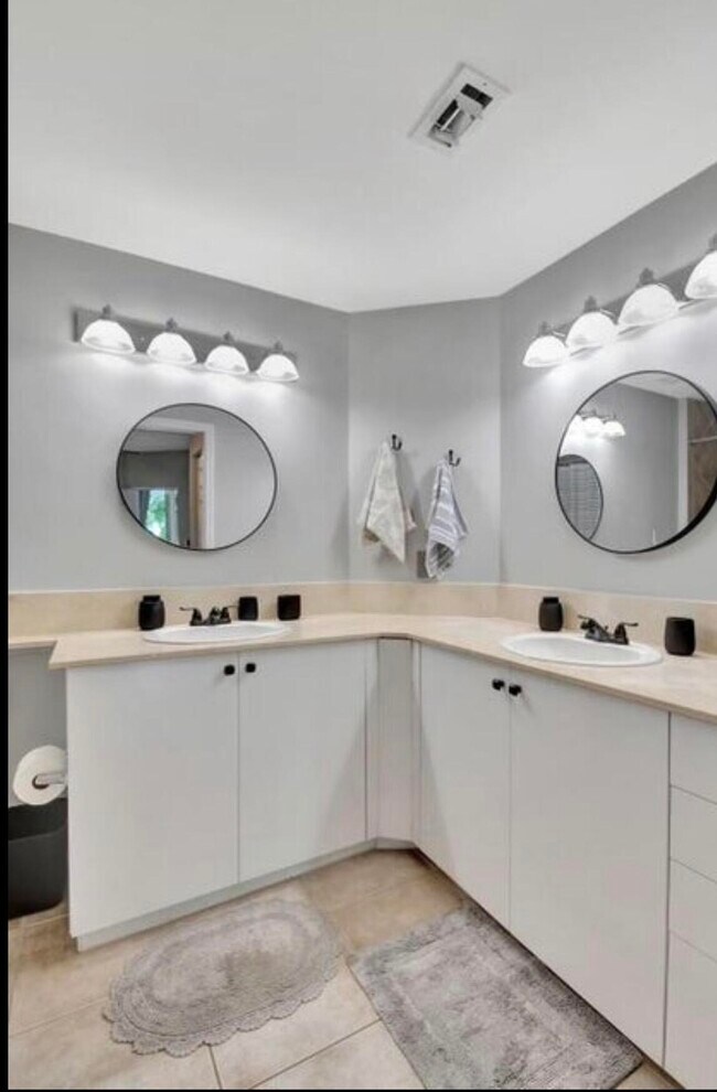 804 E Windward Way Unit 316