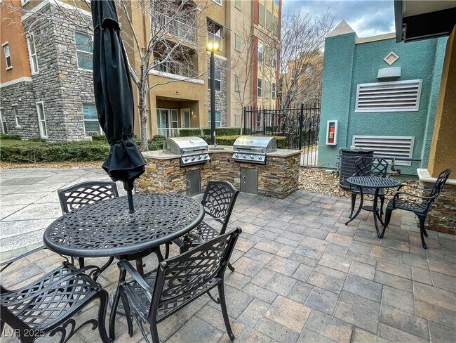 Photo - 38 E Serene Ave Unidad 402