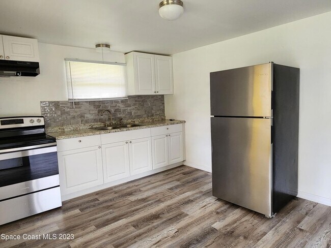 Photo - 72 Bossieux Blvd Unit A