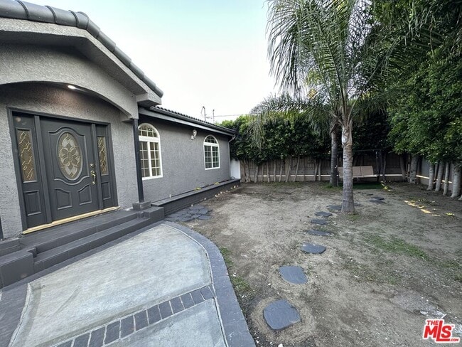 Photo - 6742 Radford Ave