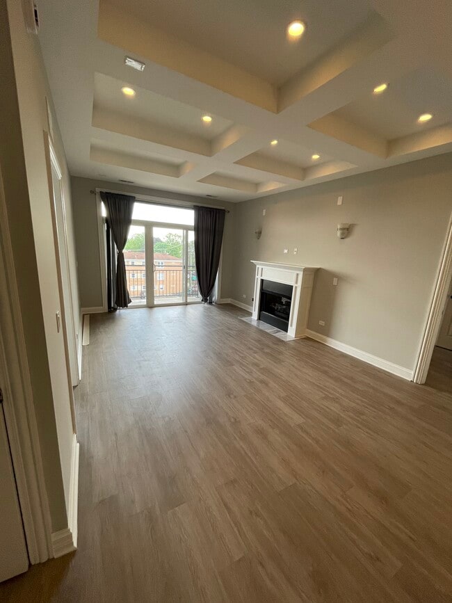 Photo - 6444 W Belmont Ave Unit 4th Floor