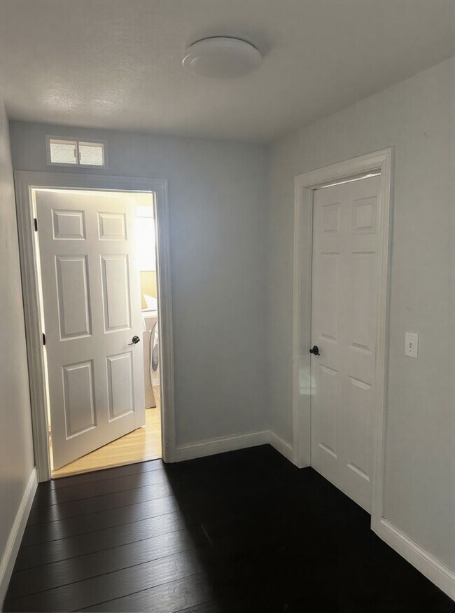 Photo - 9702 Hazelwood Ave