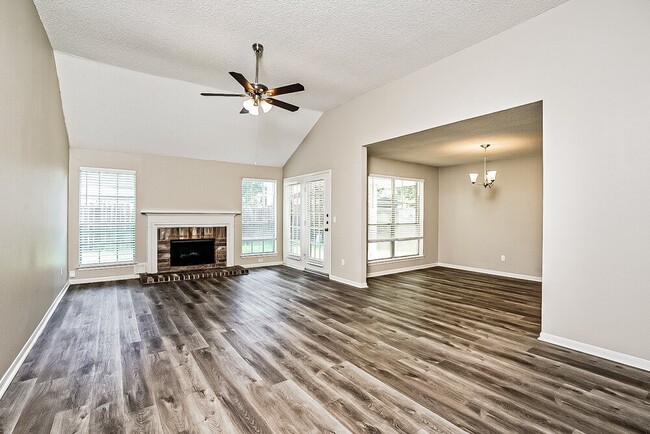 Photo - 3909 Spring Meadow Dr