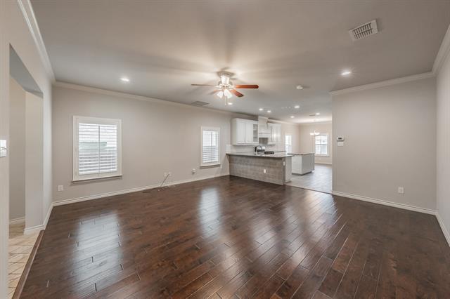 Photo - 3437 W 6th St