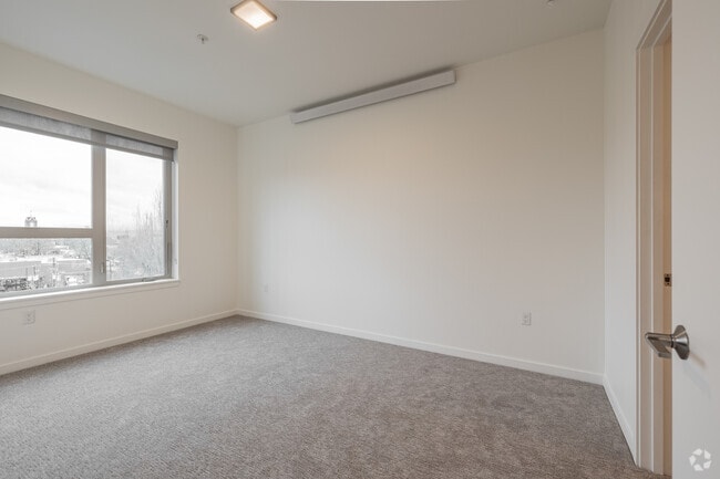1BR, 1BA - 793SF - Bedroom