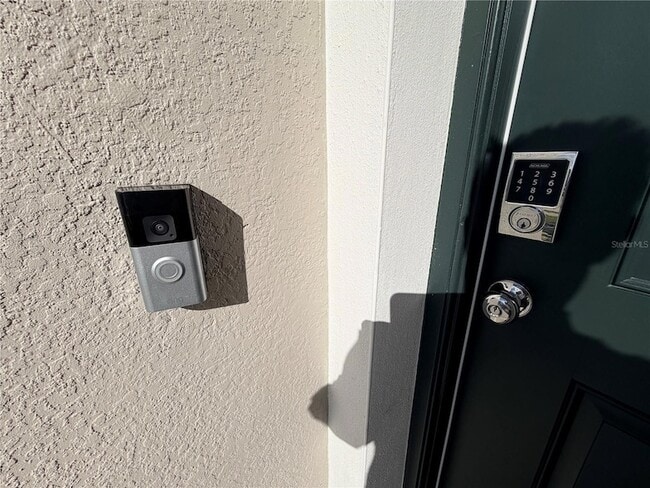 Photo - 2946 Skyline Lp