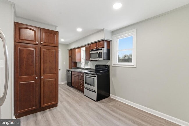 Photo - 181 Friendship Rd