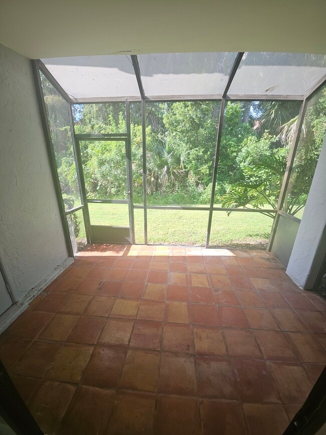 Photo - 4702 Capri Pl Unit 4702