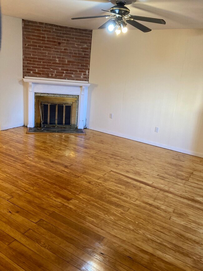 Photo - 1704 S St NW Unidad 2