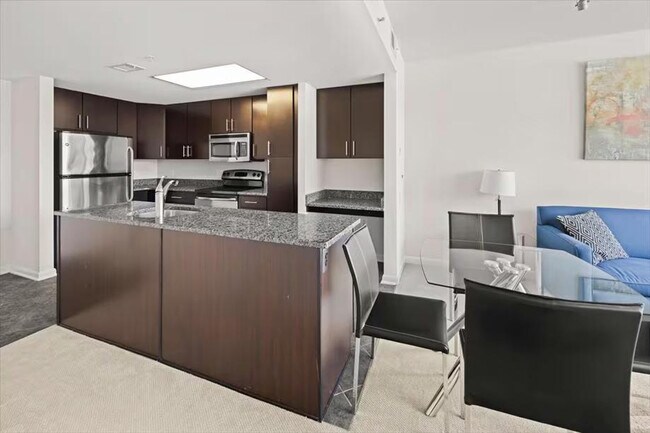 Photo - 1405 S Fern St Unit ID1343854P