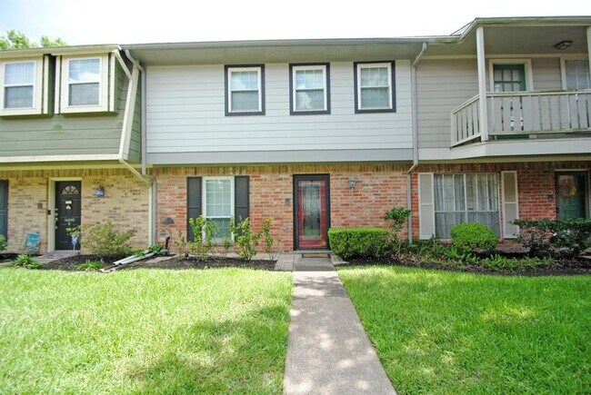 Photo - 14690 Perthshire Rd Condo Unit C