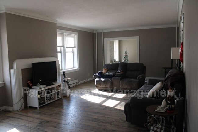 Photo - 130 Parsons St