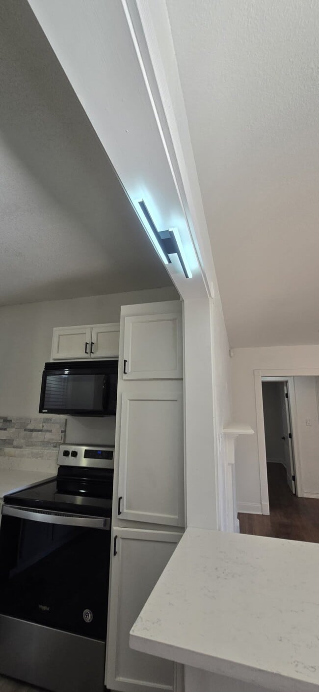 Photo - 3409 Riverside Dr