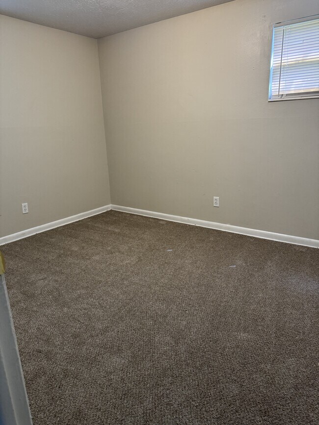 Photo - 325 Centura Dr