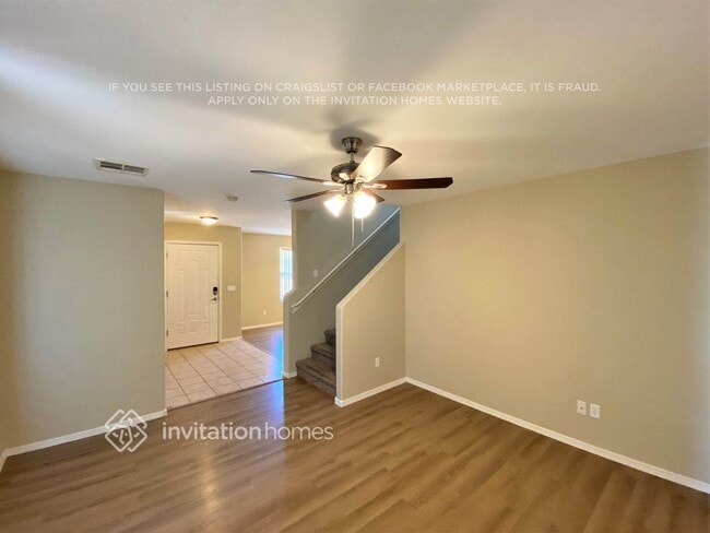 Photo - 3059 E Harrison St