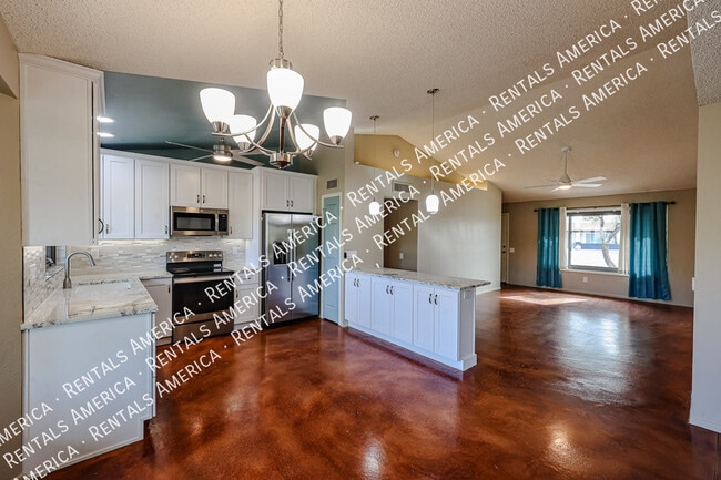 Photo - 10438 S 45th Pl