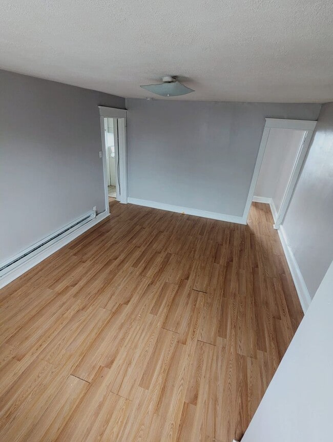 Building Photo - 239 Long Ln Unit 239 Long Ln #2 Upper Darby, PA 19082 Rental