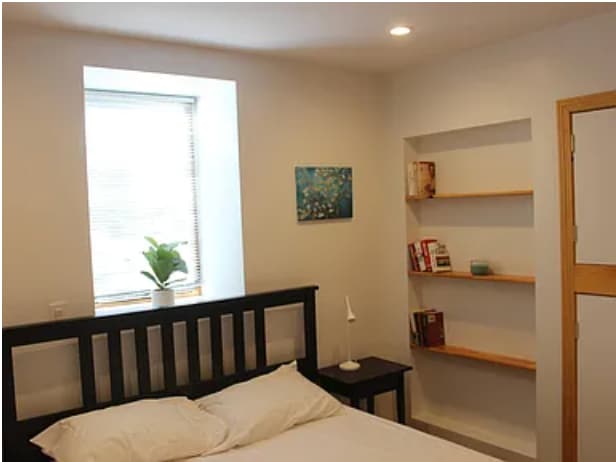 Photo - 182 Babcock St Unit 1R