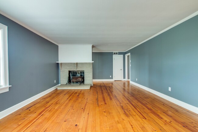 Photo - 8830 Manchester Pike